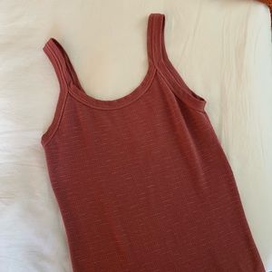 coral tank top